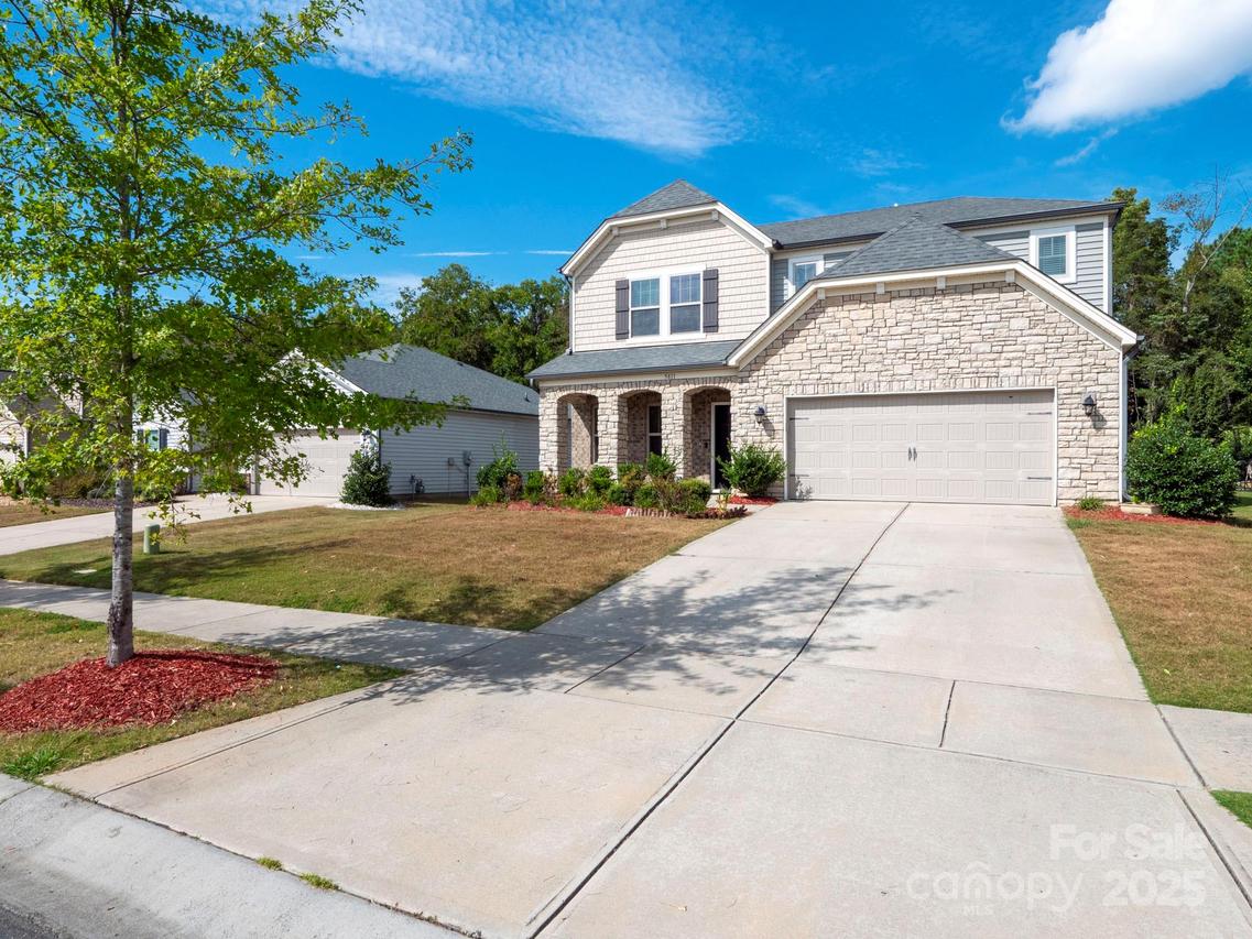 5811 Fenway Dr., Charlotte, NC 28273
