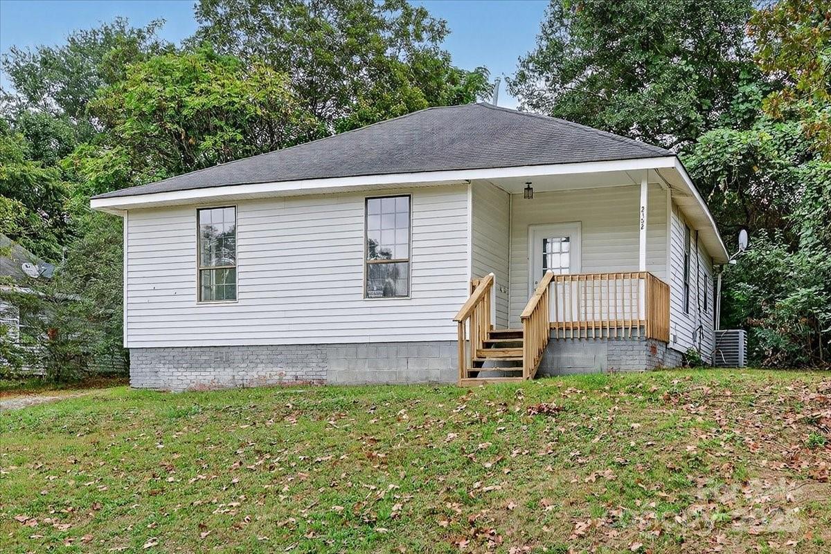 2452 Myers St., Gastonia, NC 28056