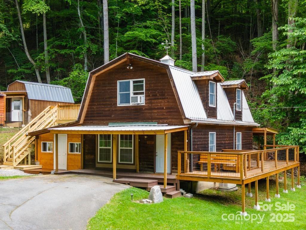 1010 & 1014 Melton Branch Rd., Bakersville, NC 28705