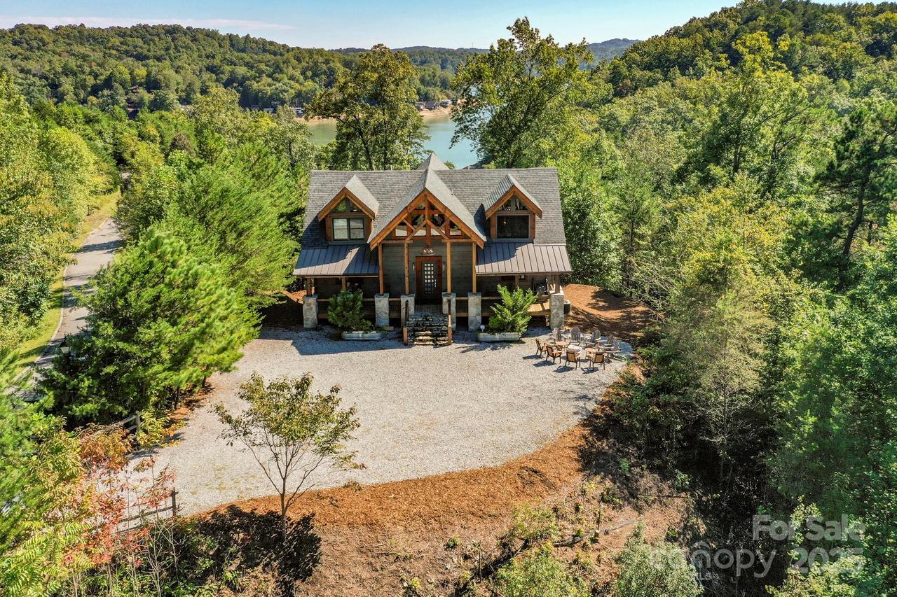 286 Holmstead Dr., Lake Lure, NC 28746
