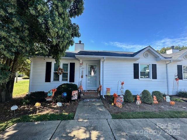 6042 Crape Myrtle Ln., Charlotte, NC 28216