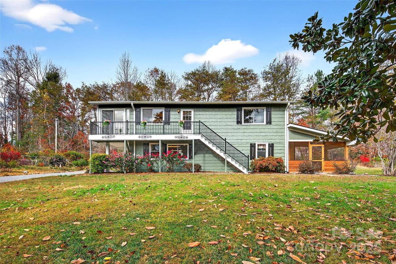 333 Sandcastle Dr., Nebo, NC 28761