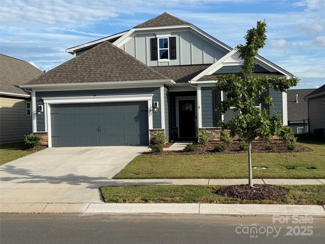124 Ari Ave., Troutman, NC 28166