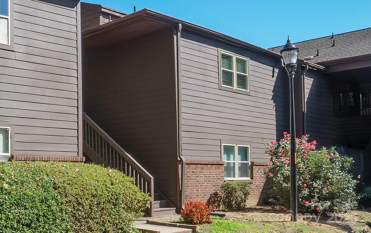 8015 Cedar Glen Dr., Charlotte, NC 28212