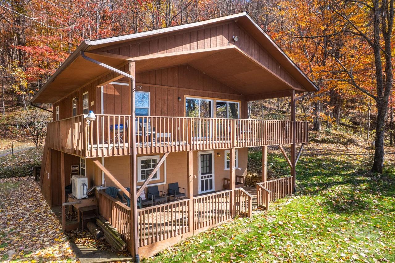 146 Promiseland Rd., Canton, NC 28716