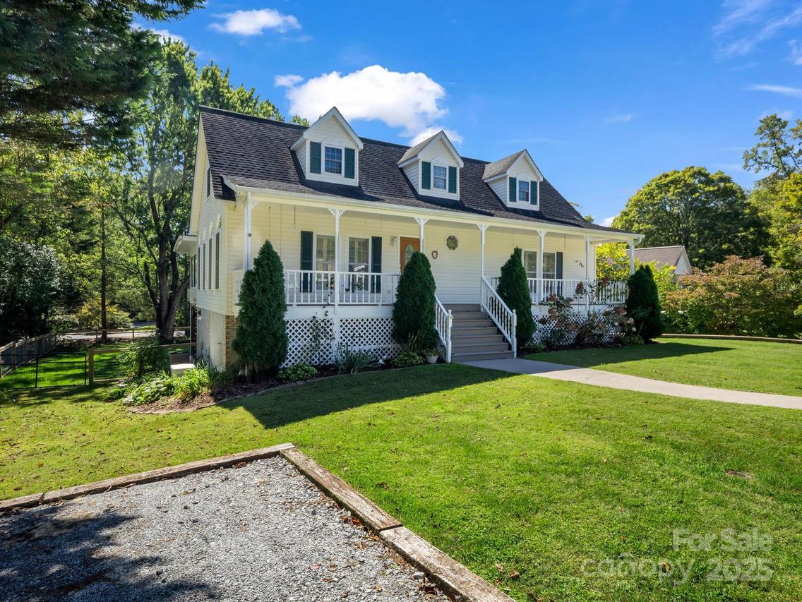 2360 Rosemont Ct. #4, Hendersonville, NC 28791