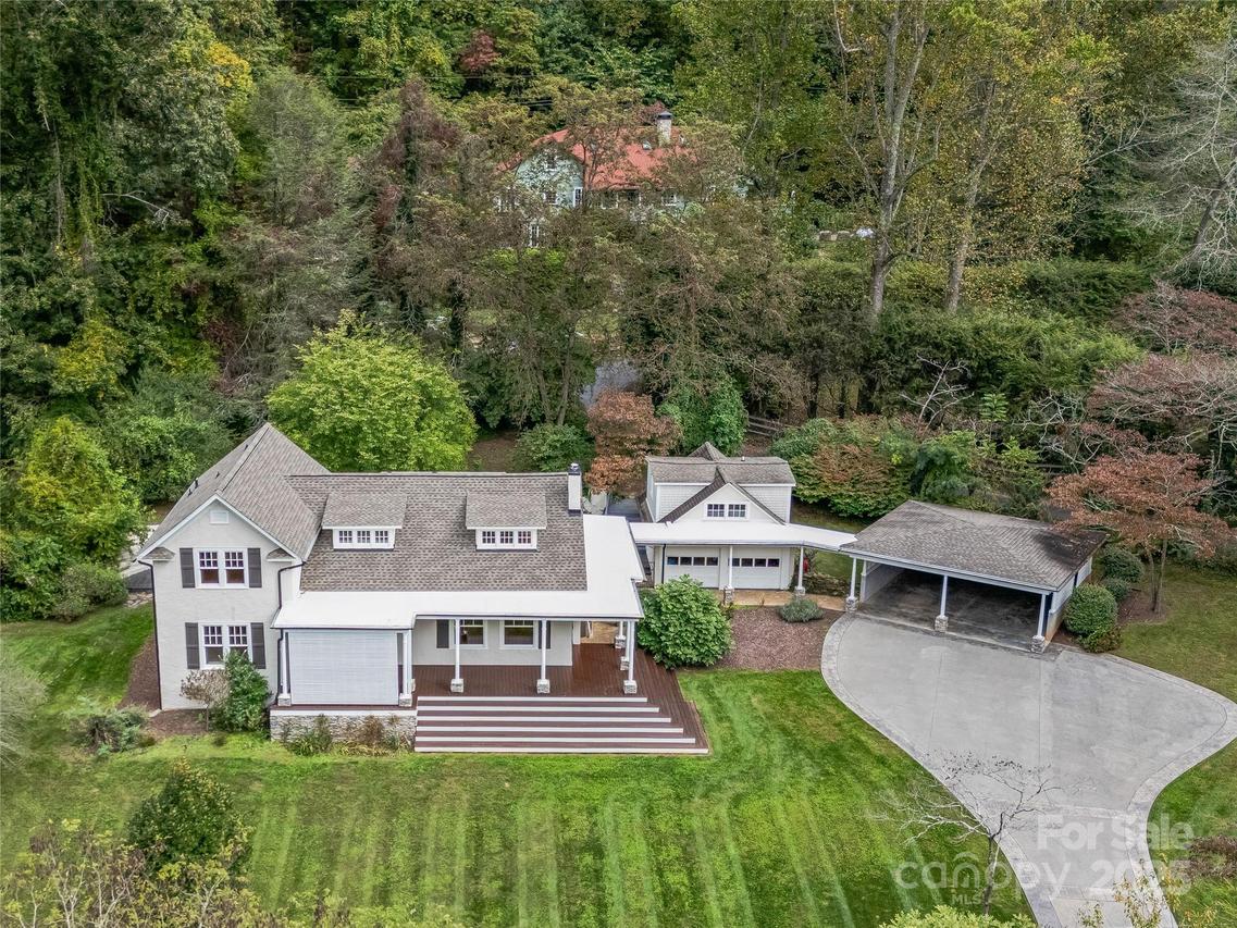 111 Rathfarnham Cir., Asheville, NC 28803