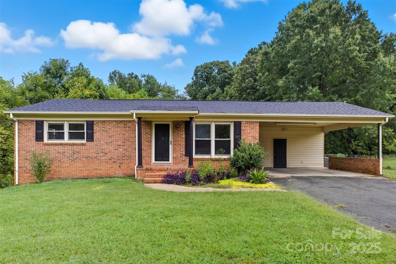 106 Fairway Dr., Belmont, NC 28012