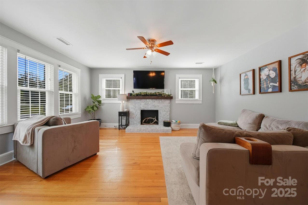 116 Huss Ave., Hudson, NC 28638