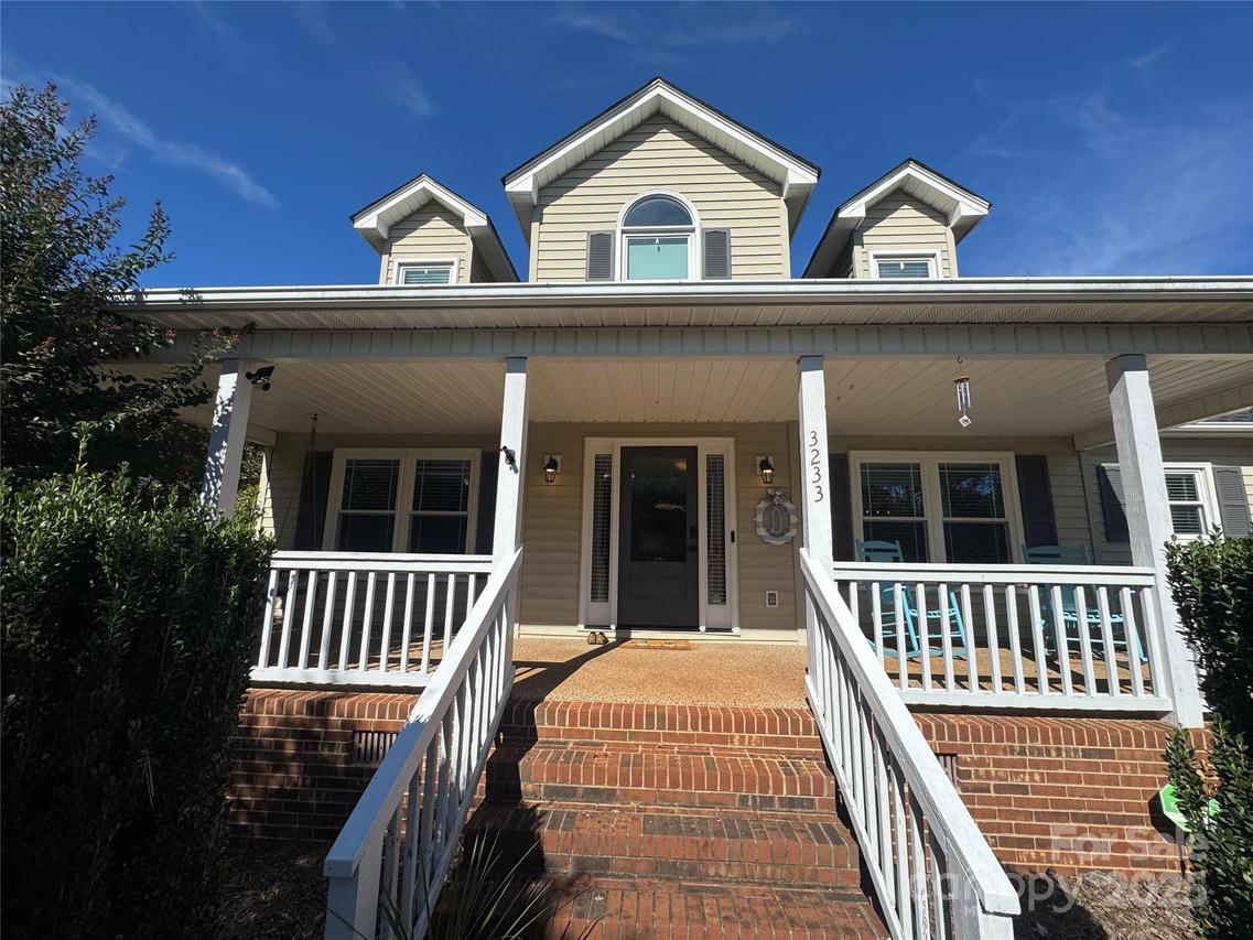 3233 6th Ave., Conover, NC 28613