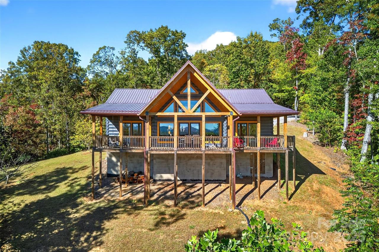 1516 Mountain Crest Dr. #55, Marion, NC 28752