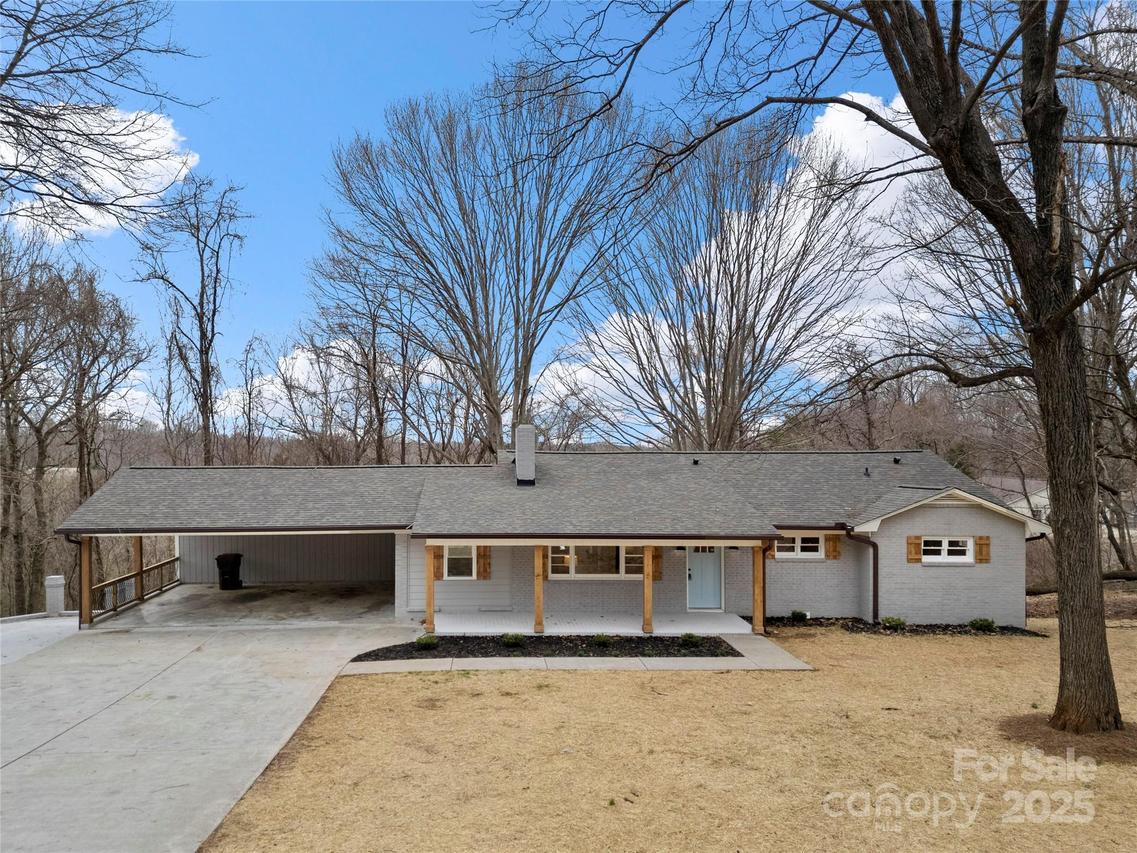 334 Country Ln., Mocksville, NC 27028