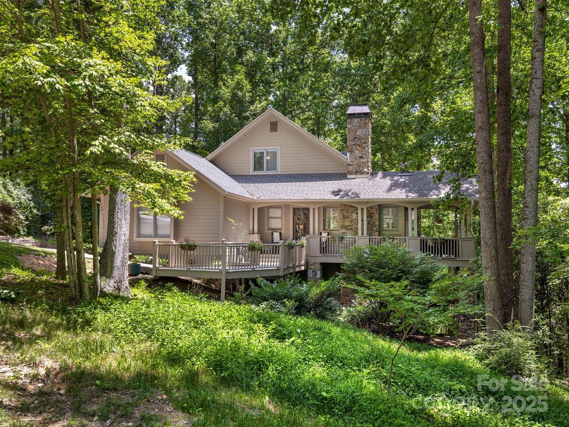 202 Bent Pine Trace, Hendersonville, NC 28739