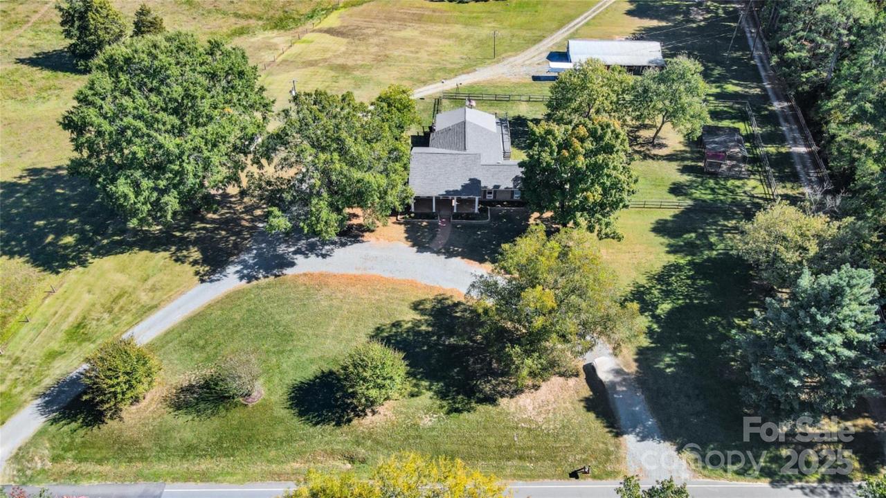 617 Chambwood Rd., Wesley Chapel, NC 28110