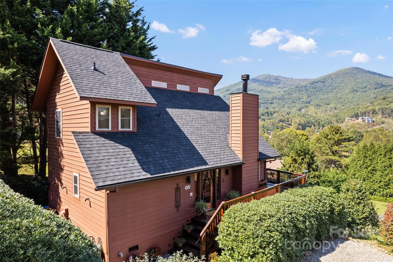 90 Appalachian Tr., Maggie Valley, NC 28751
