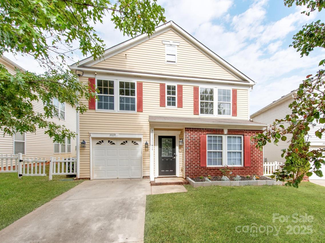 2027 Dunsmore Ln., Waxhaw, NC 28173
