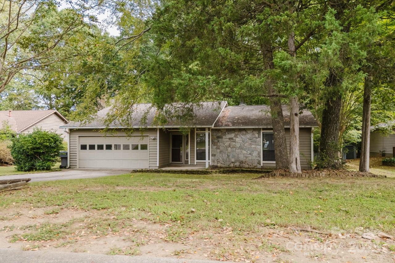 3844 Sweetgrass Ln., Charlotte, NC 28226