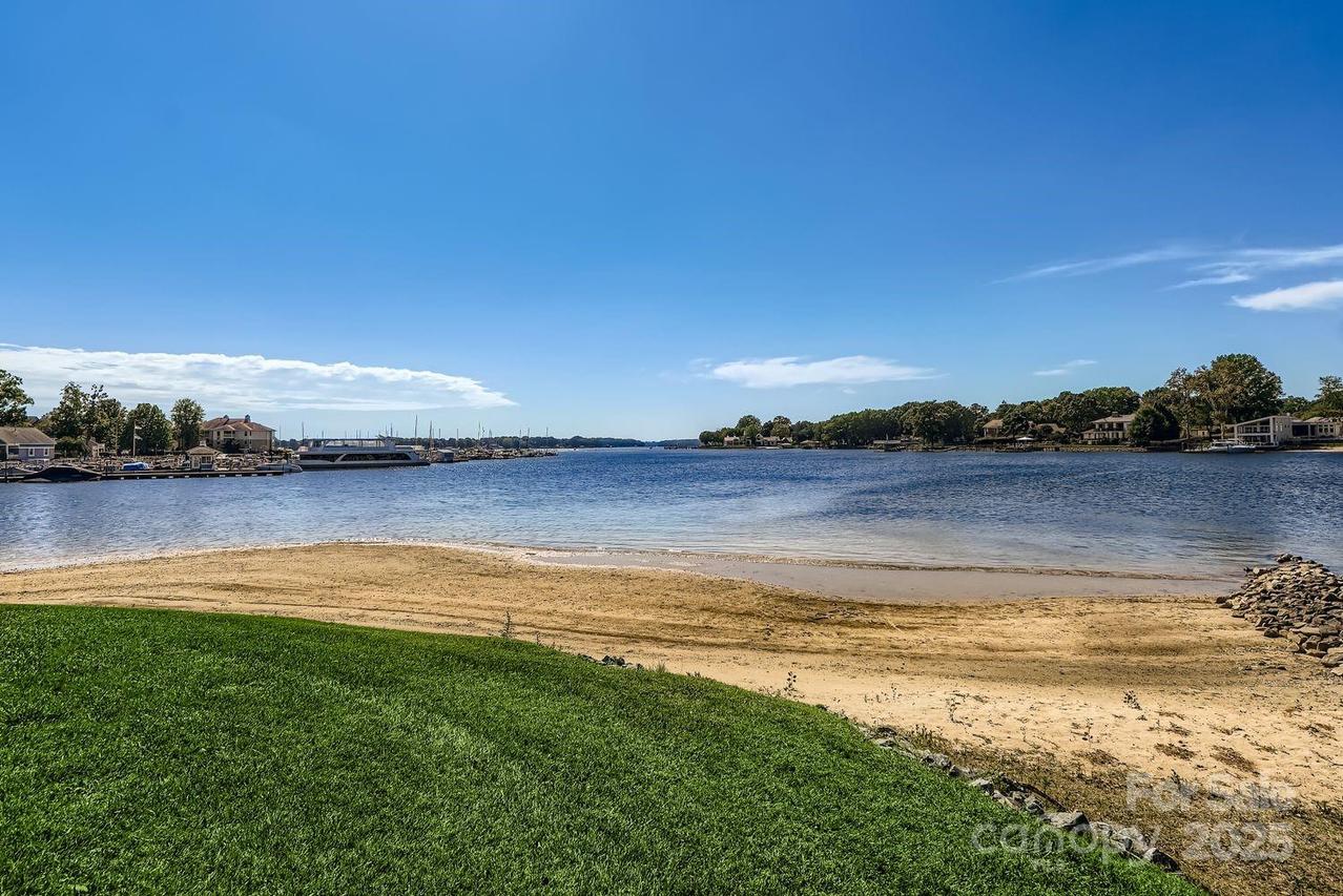 18701 Nautical Dr. #103, Cornelius, NC 28031