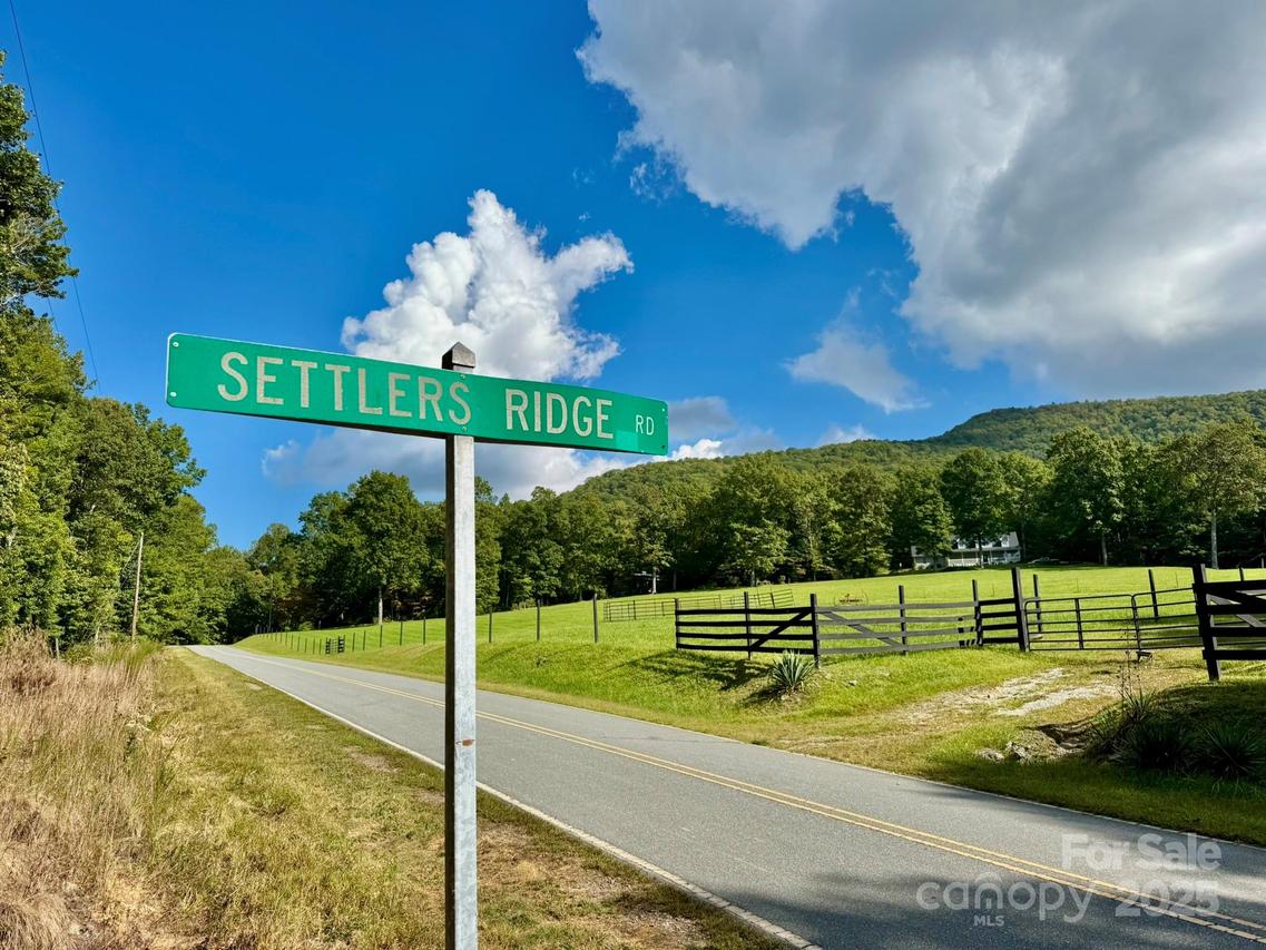 Lot 28 Settlers Ridge Rd., Hendersonville, NC 28739