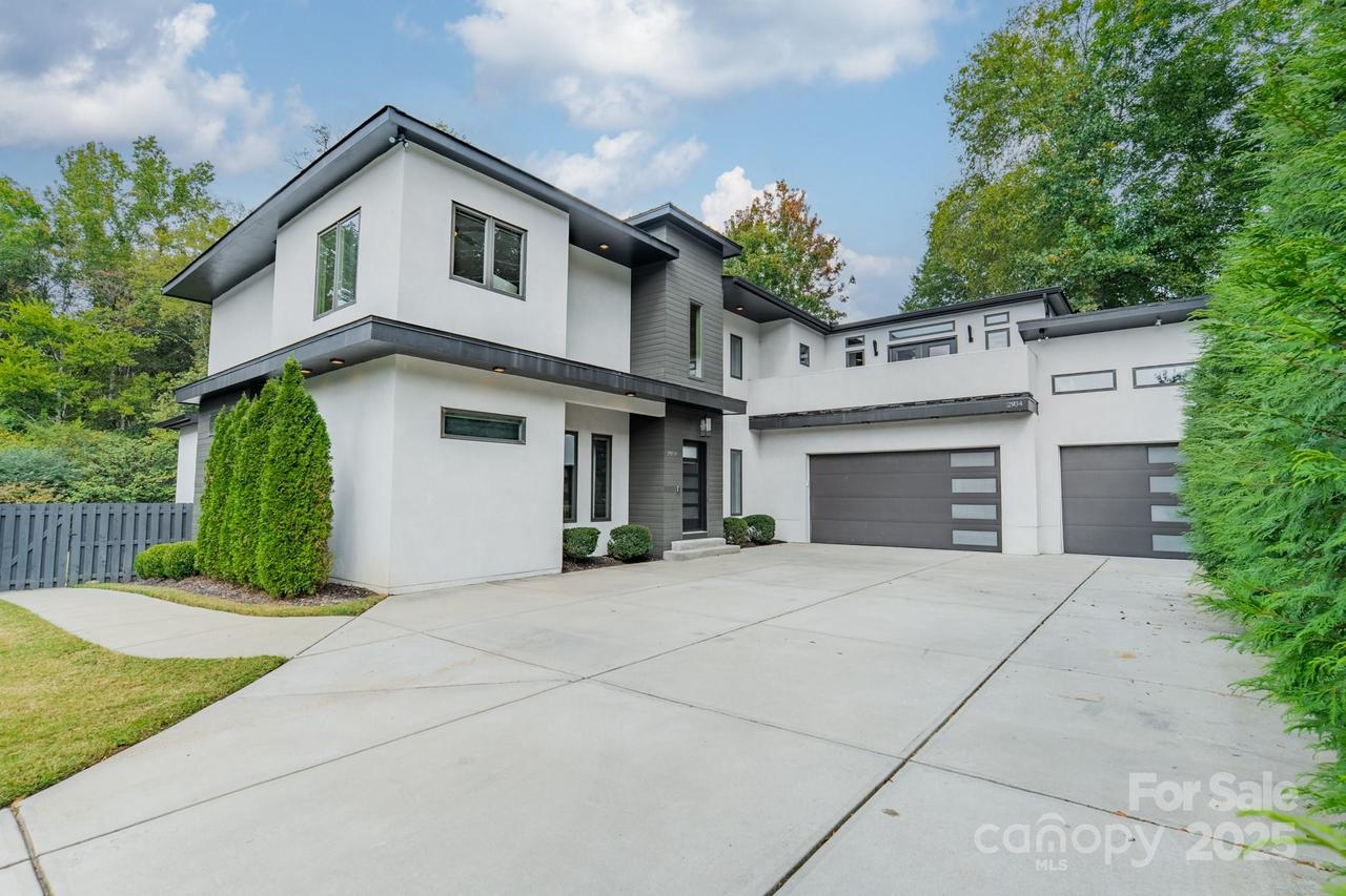 2934 Springs Dr., Charlotte, NC 28226