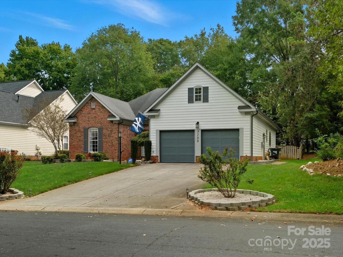 7109 Scuppernong Ct., Charlotte, NC 28215