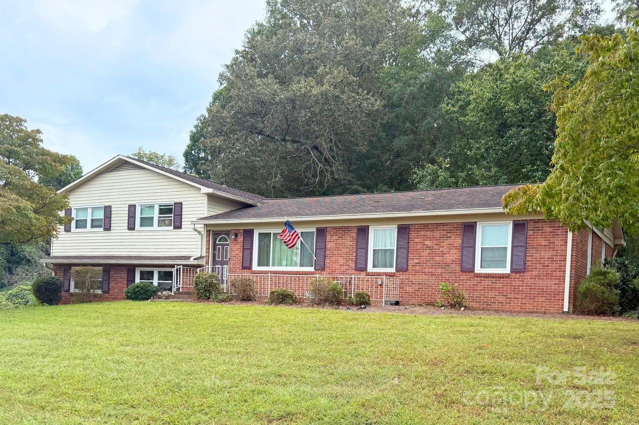 111 Newcastle Ave., Lincolnton, NC 28092