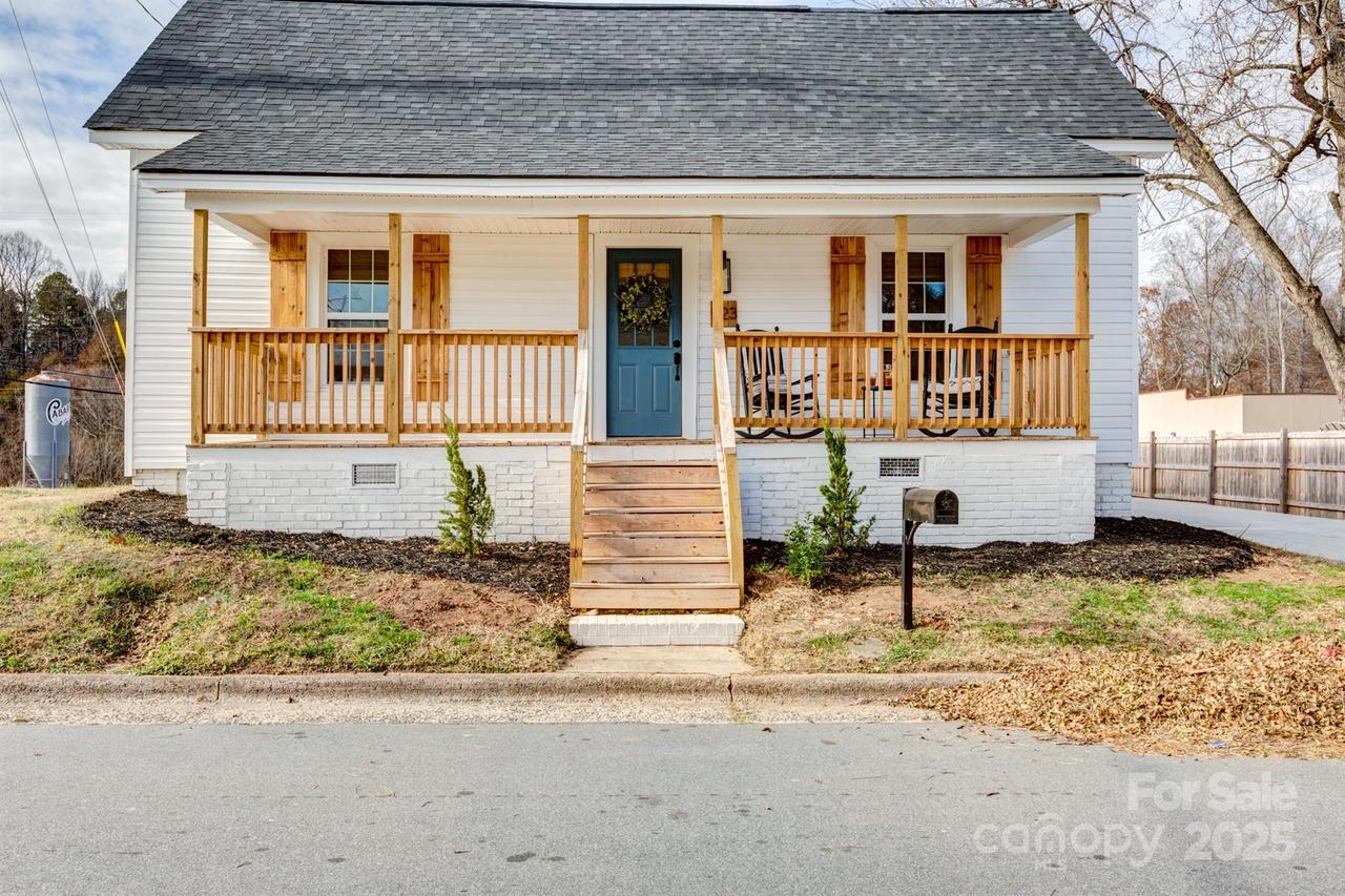 523 Bruton Dr., Concord, NC 28027