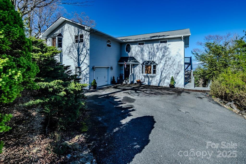 112 N Pinnacle Ridge Rd., Beech Mountain, NC 28604
