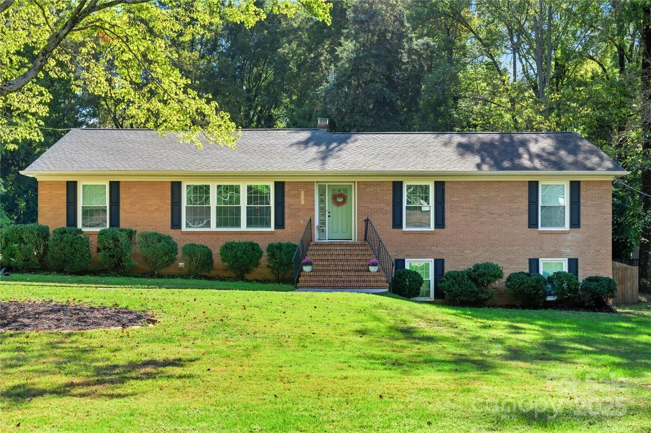 1912 Woodberry Rd. #4, Charlotte, NC 28212