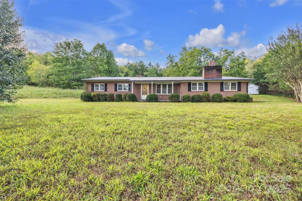 764 Old Nc 90 Hwy., Taylorsville, NC 28681