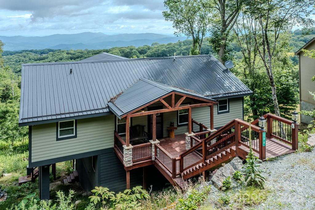 128 Hawthorn Rd., Banner Elk, NC 28604