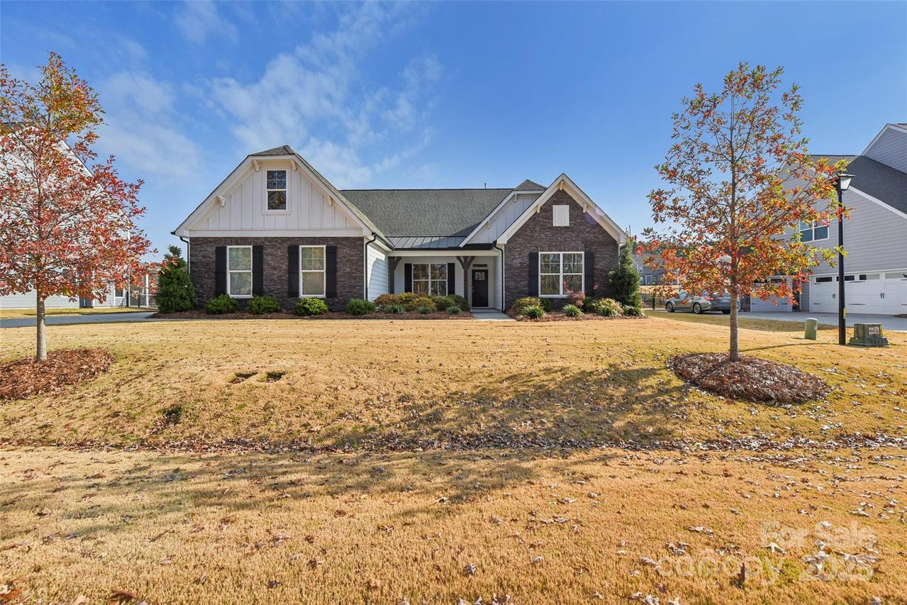 714 Yucatan Dr., Waxhaw, NC 28173