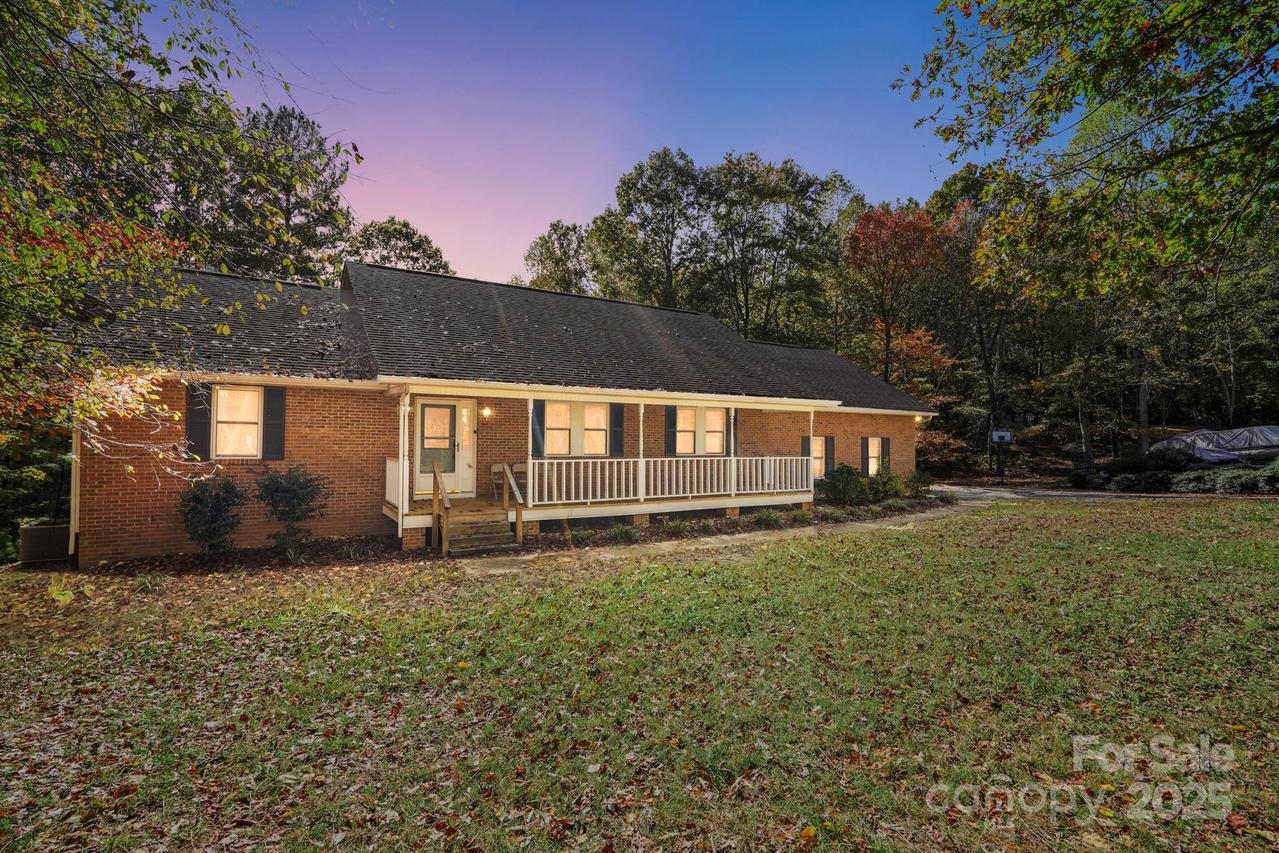 2455 Old Pond Dr., Lincolnton, NC 28092
