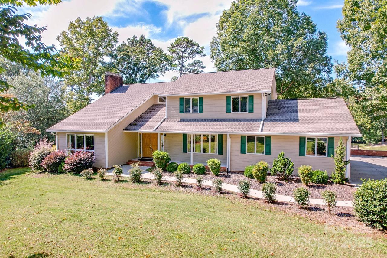54 Cove Crest Dr., Taylorsville, NC 28681
