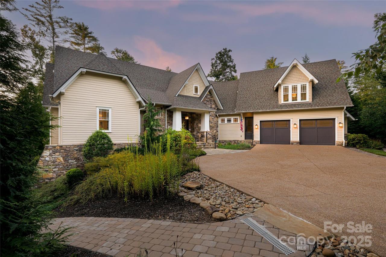 86 Brookline Dr., Asheville, NC 28803