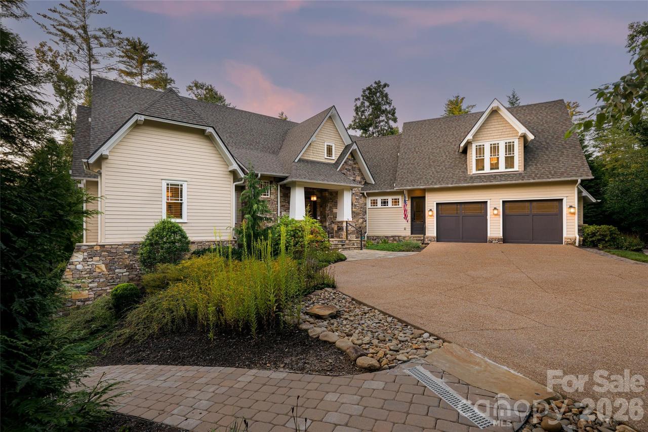 86 Brookline Dr., Asheville, NC 28803