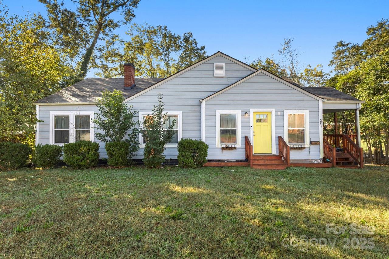 254 Arlington St., Forest City, NC 28043