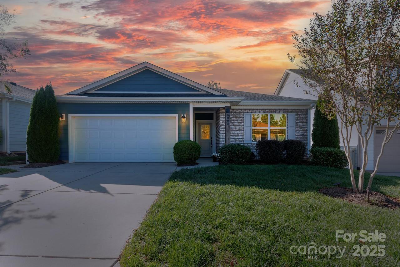 5002 Looking Glass Tr., Denver, NC 28037