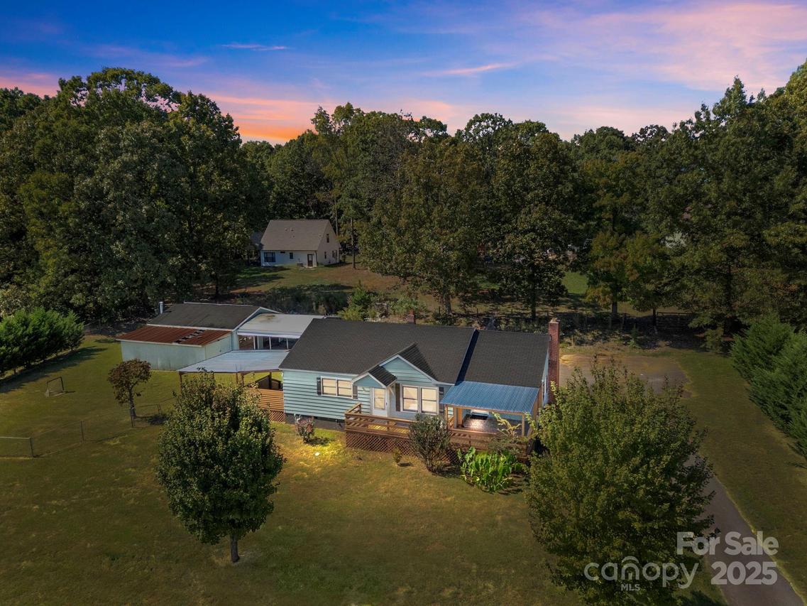 104 Pine Rd., Mount Holly, NC 28120