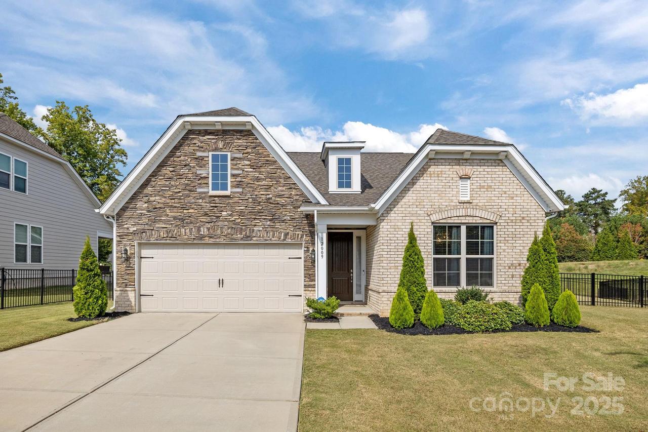 12009 Blue Gull Ct., Charlotte, NC 28278