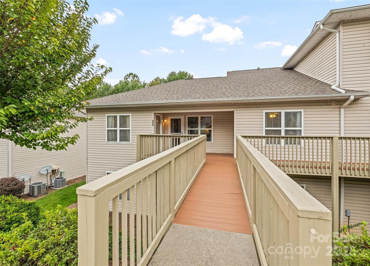 405 Carrington Pl., Arden, NC 28704