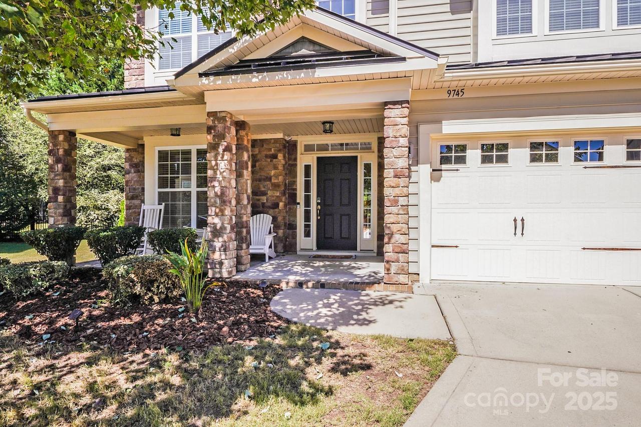 9745 Ridgeforest Dr., Charlotte, NC 28277