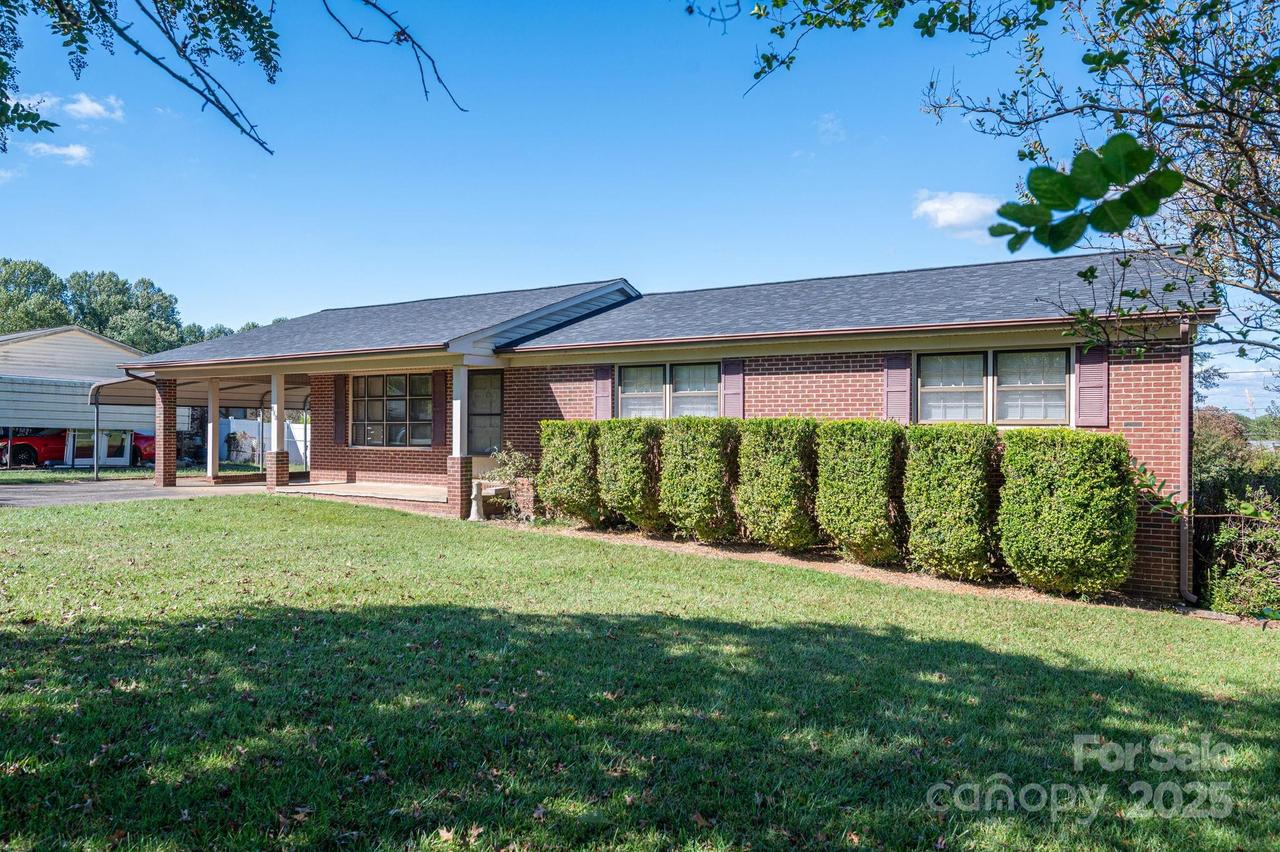 106 Raintree Dr., Kings Mountain, NC 28086