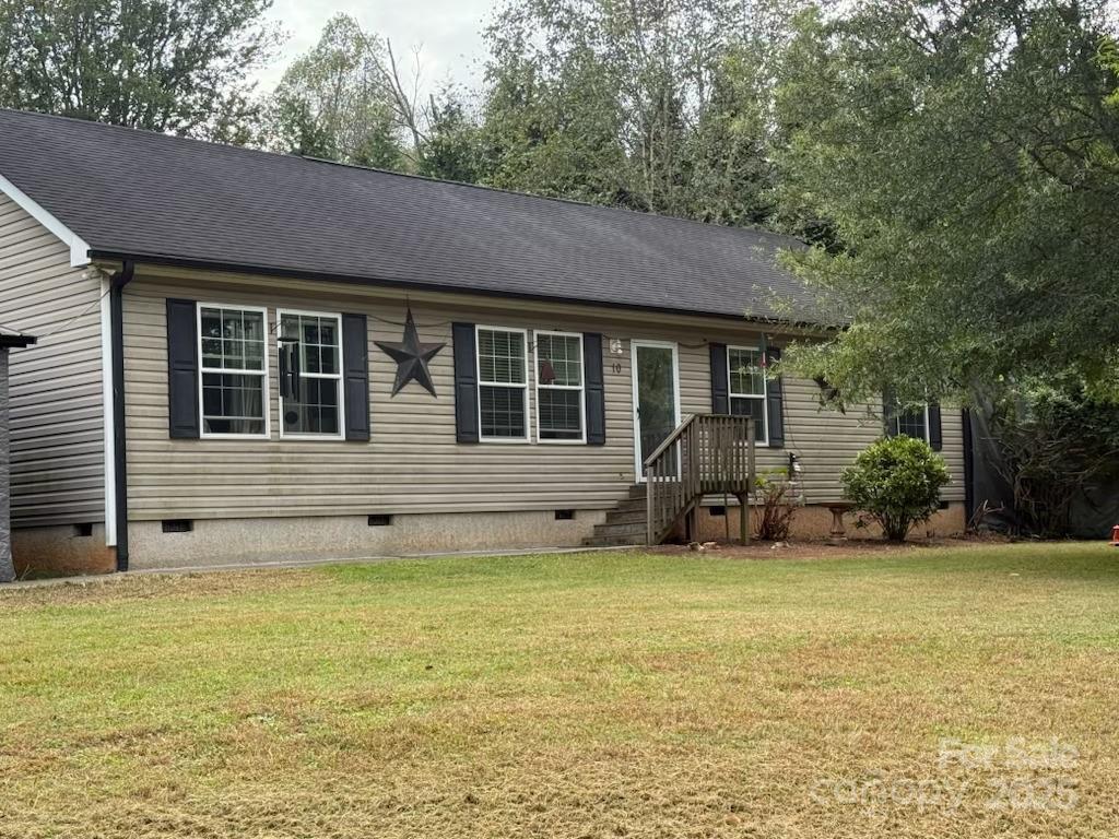10 Carolina Mountain Dr., Candler, NC 28715