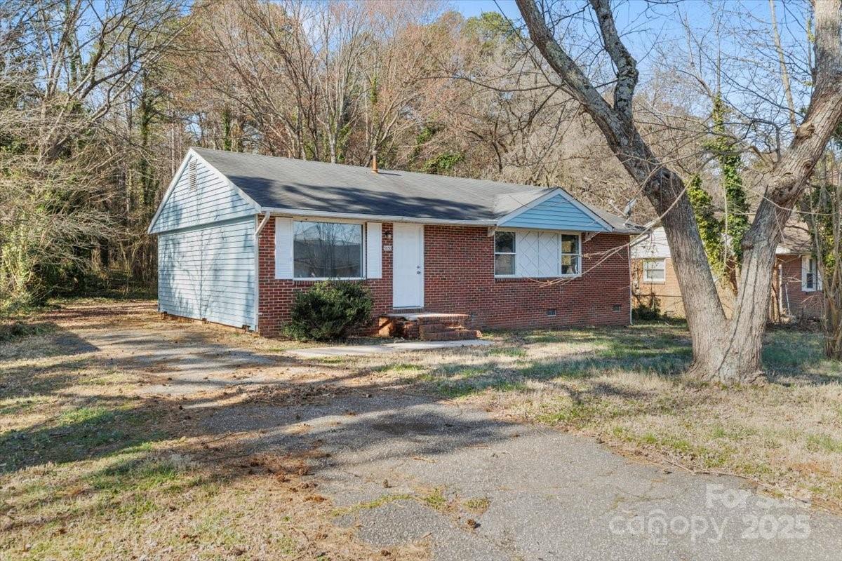 3030 Crawford Ave., Gastonia, NC 28052