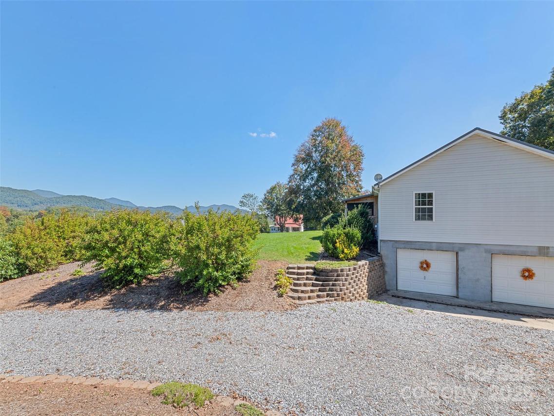2884 Thickety Rd., Clyde, NC 28721