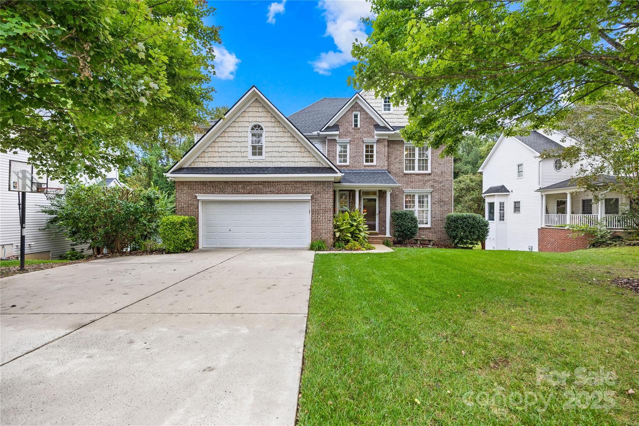 17112 Cambridge Grove Dr., Huntersville, NC 28078