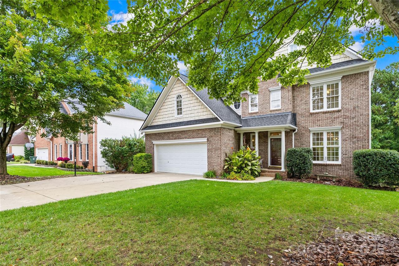 17112 Cambridge Grove Dr., Huntersville, NC 28078