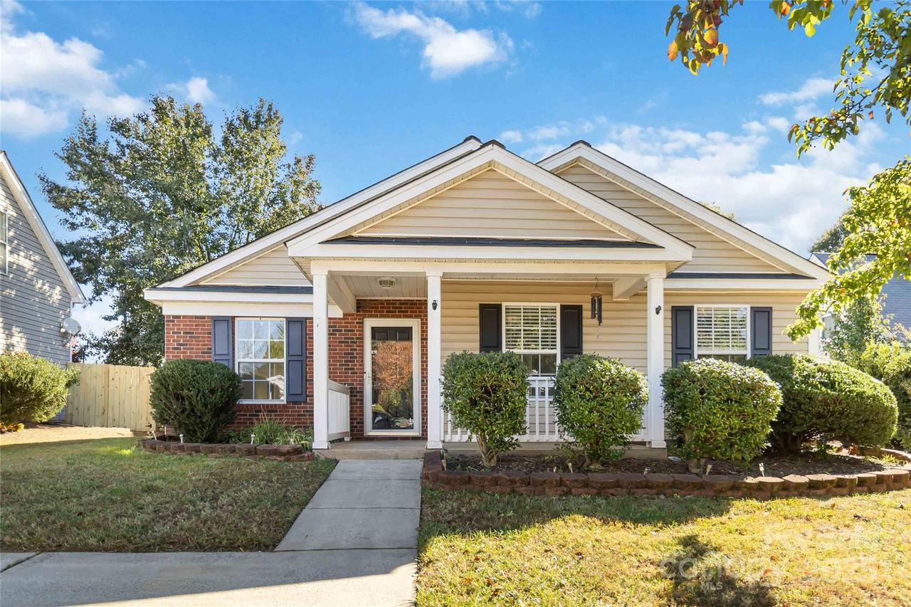 110 Camforth Dr., Mooresville, NC 28117