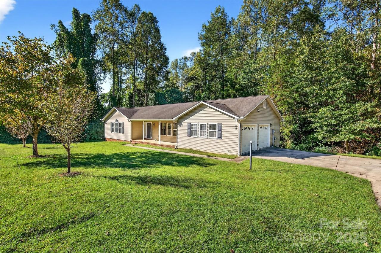 86 Springdale Dr., Marion, NC 28752